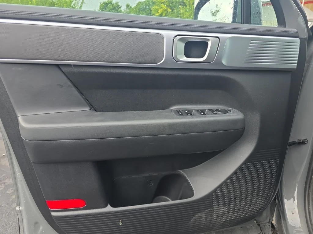 Used 2025 Gray Hyundai SE image 12