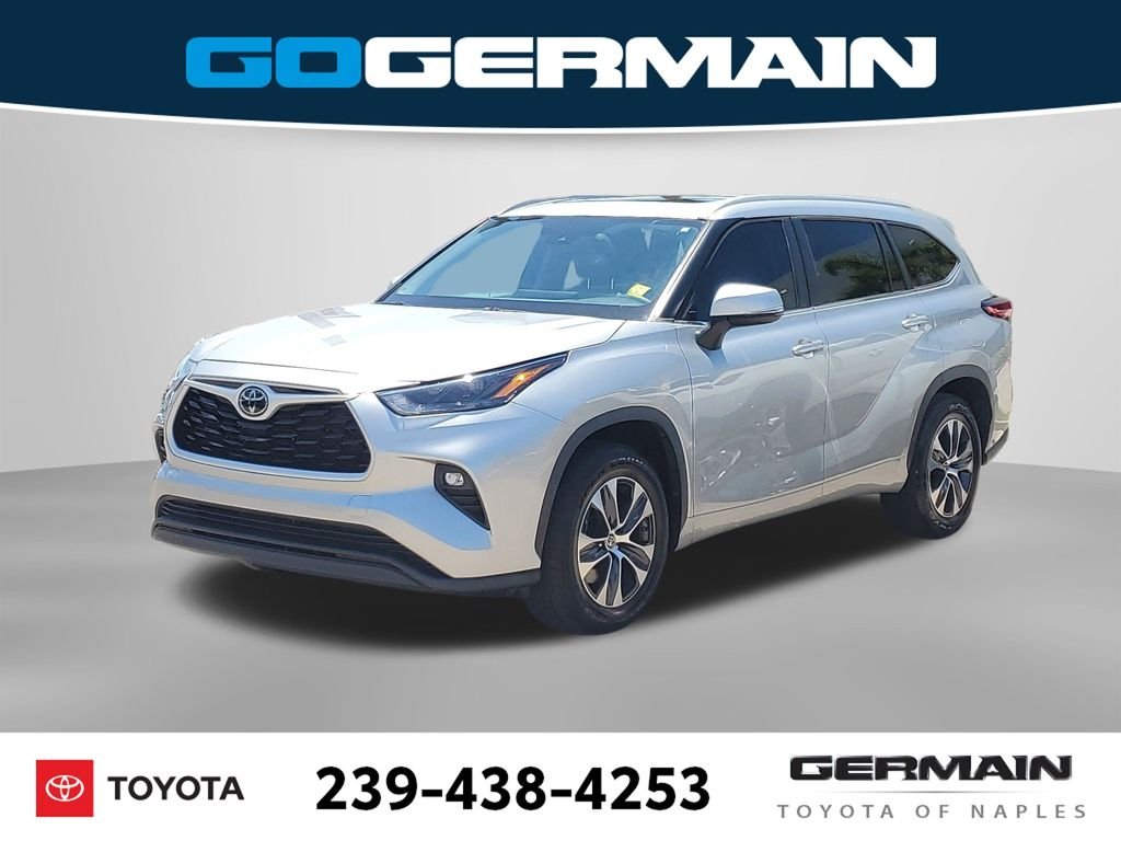 Pre-Owned 2023 Toyota Highlander XLE 4D Sport Utility in Naples