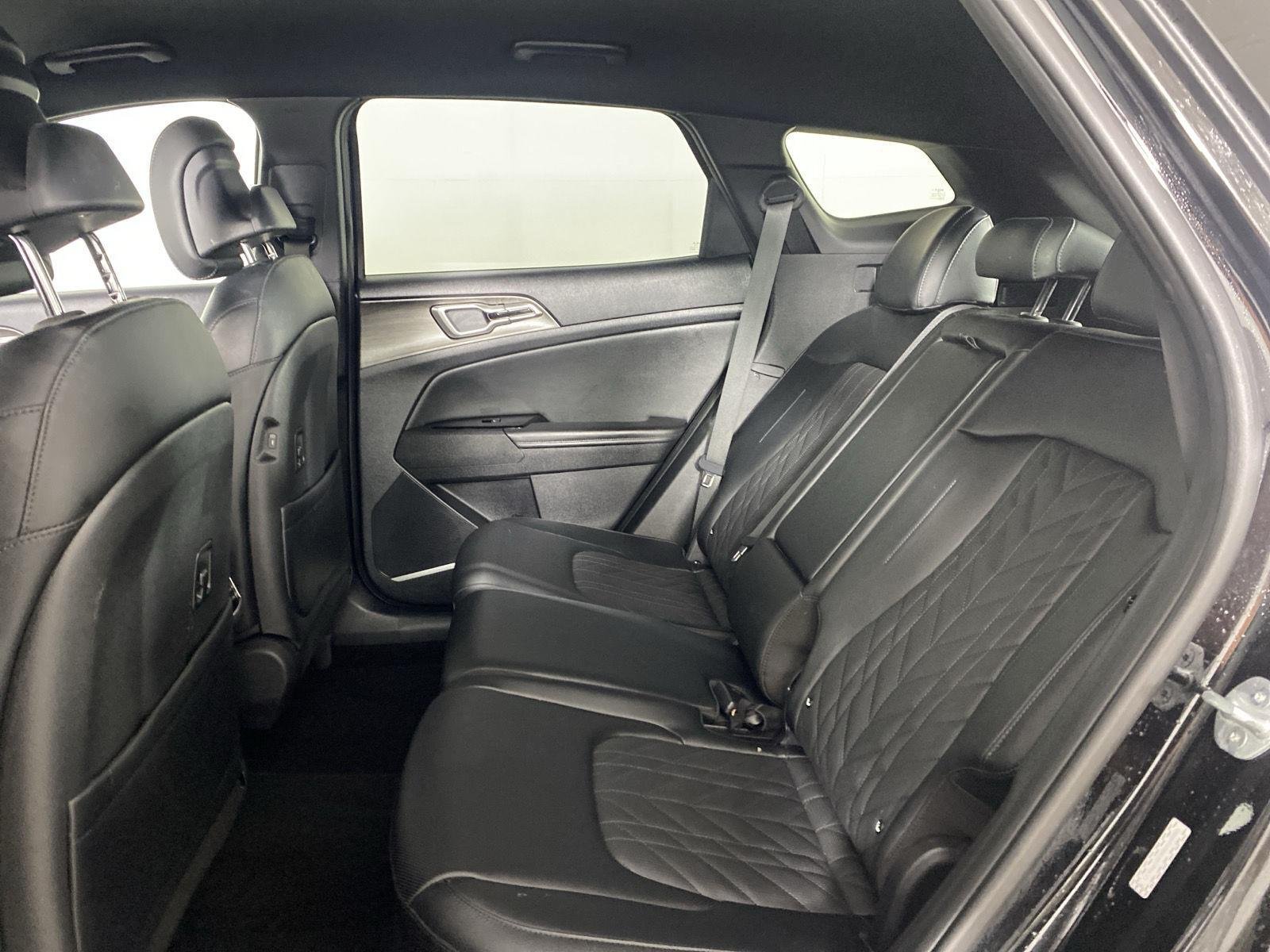 Used 2024 Ebony Black Kia X-Line image 27