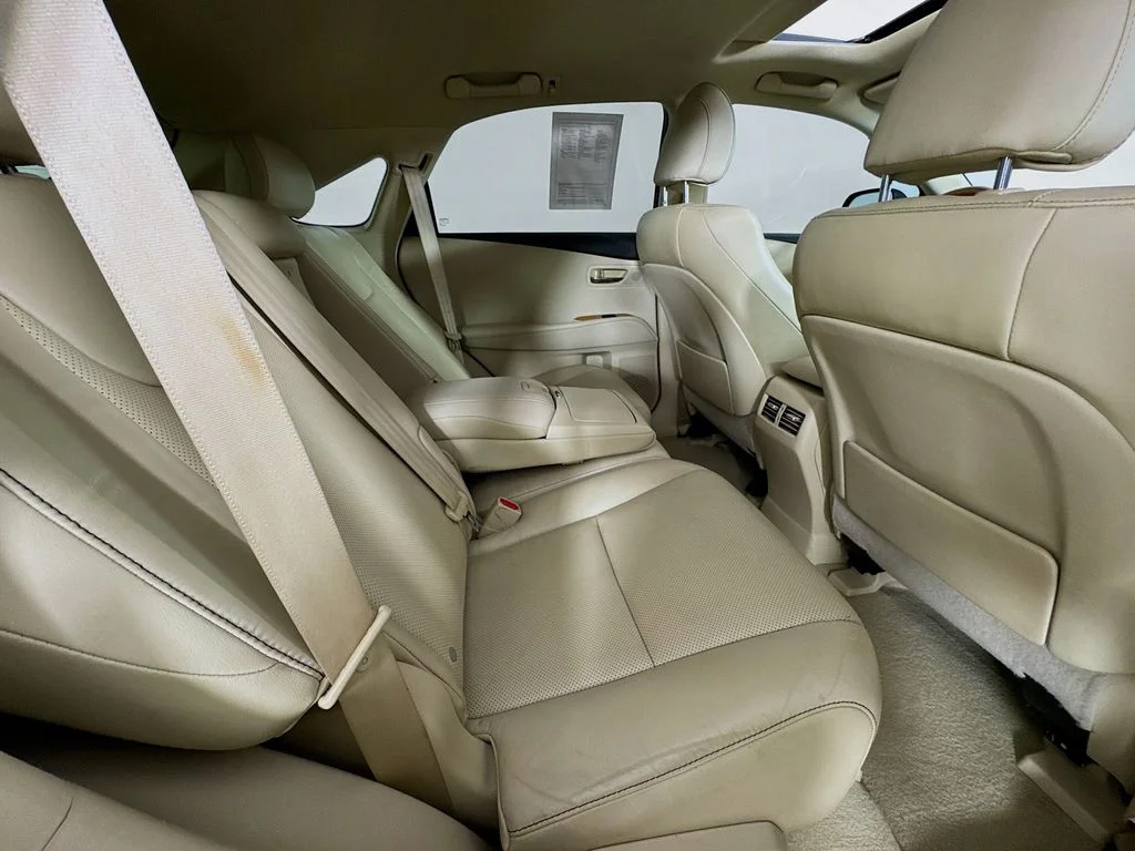 Used 2015 Black Lexus 450h image 36