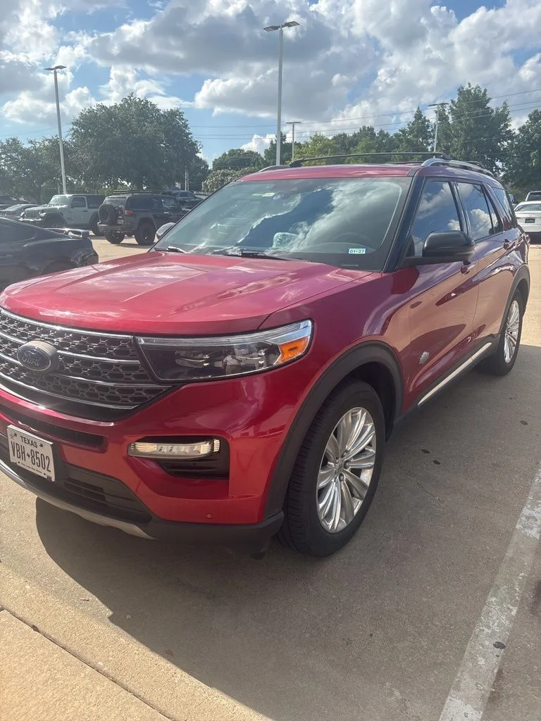 Used 2021 Red Ford King Ranch image 2