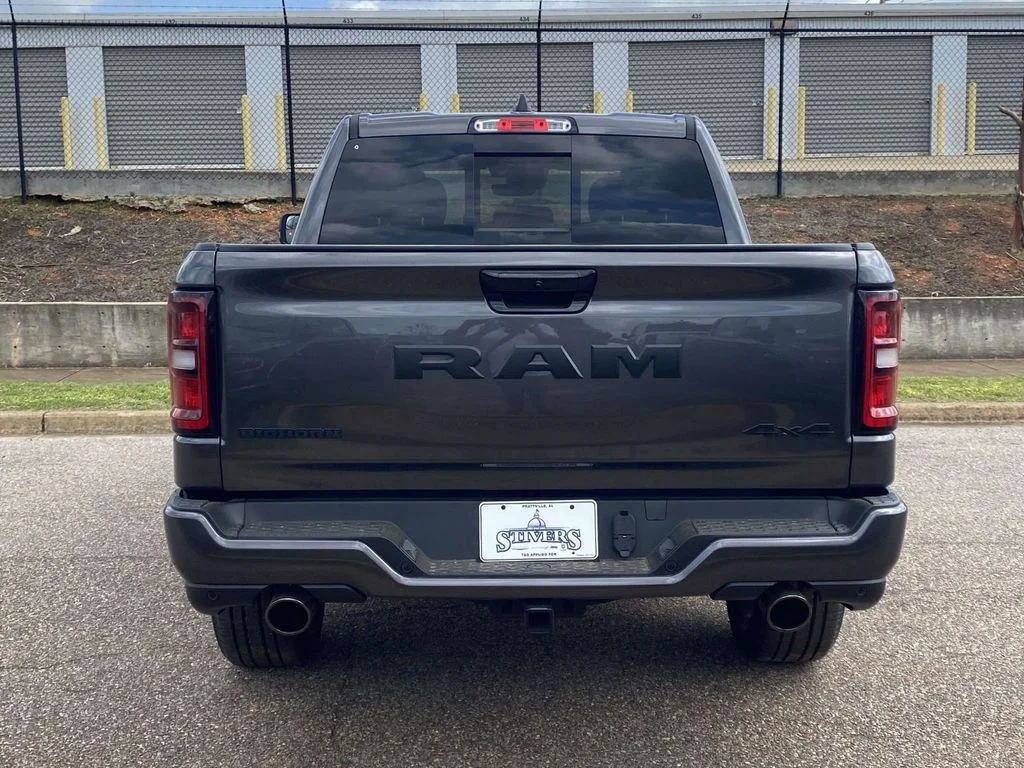 New 2026 Granite Crystal Metallic Clearcoat RAM Big Horn/Lone Star image 35