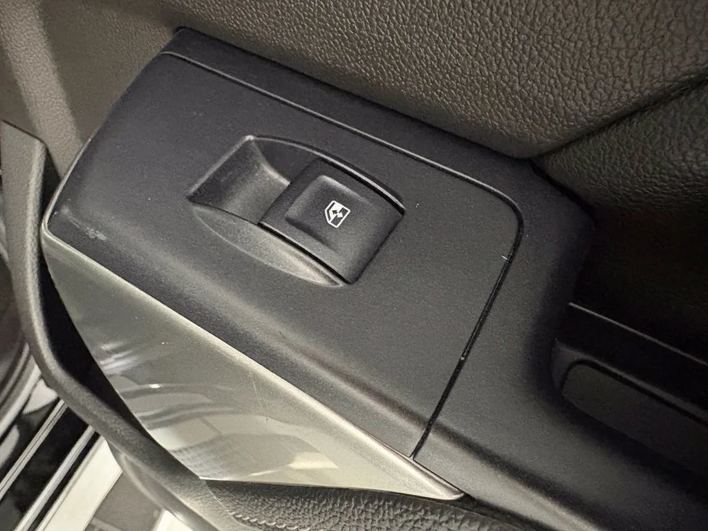 Used 2016 BLACK Chevrolet LT image 20