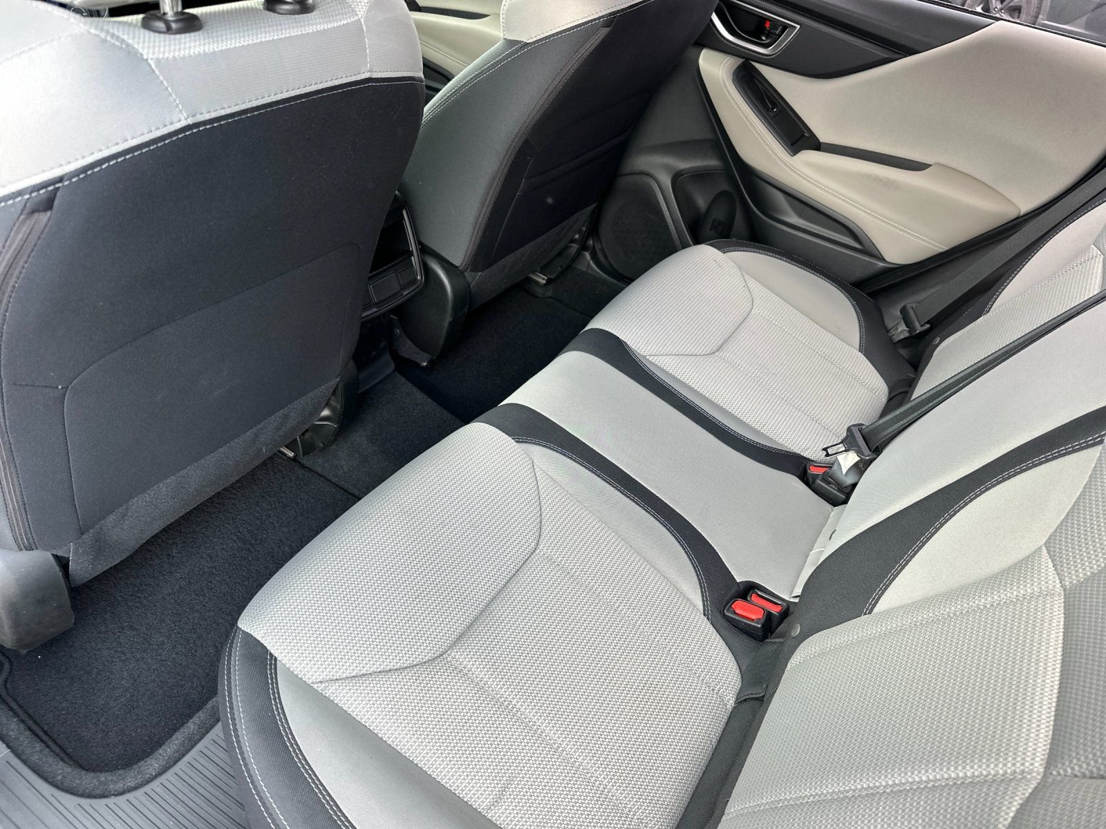 Used 2022 Green Subaru Base image 12