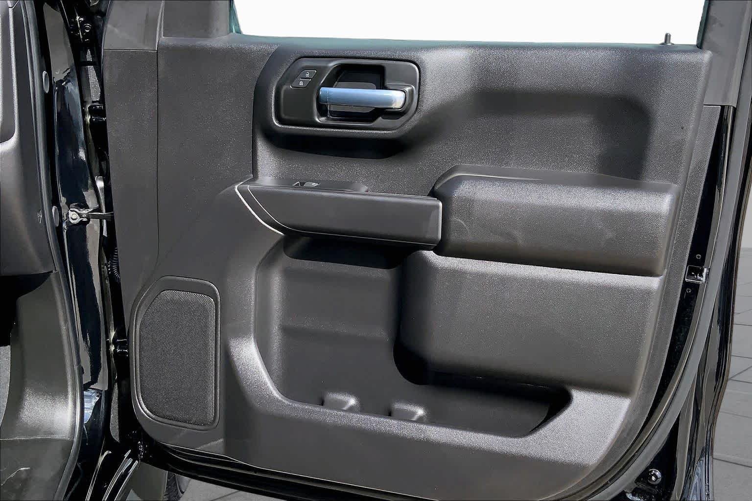 Used 2025 Black Chevrolet Custom image 22