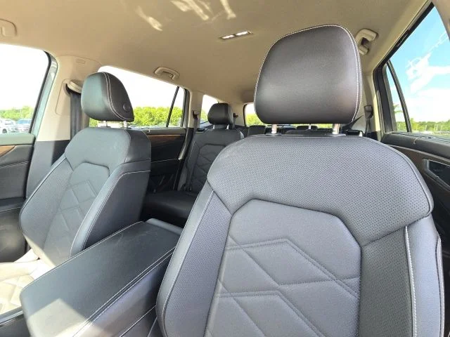Used 2024  Volkswagen 2.0T SE w/Technology image 26