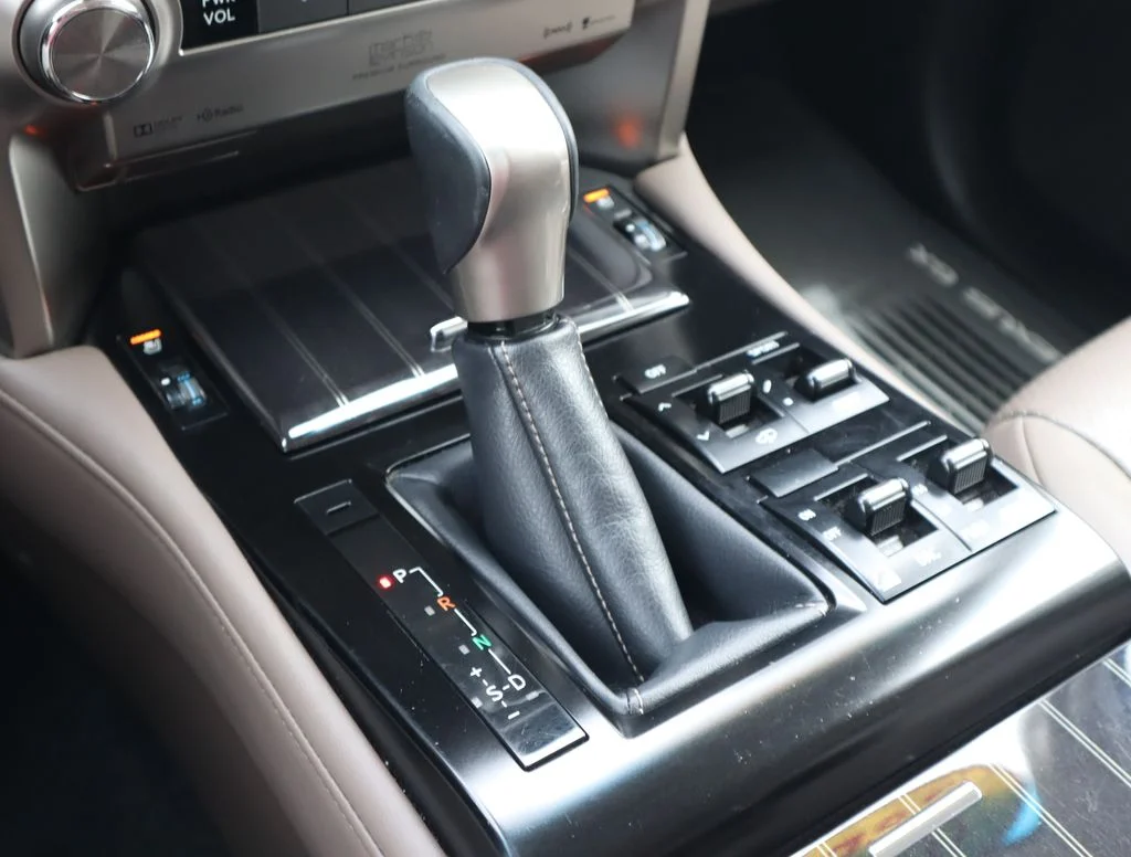 Used 2021  Lexus 460 Luxury image 39