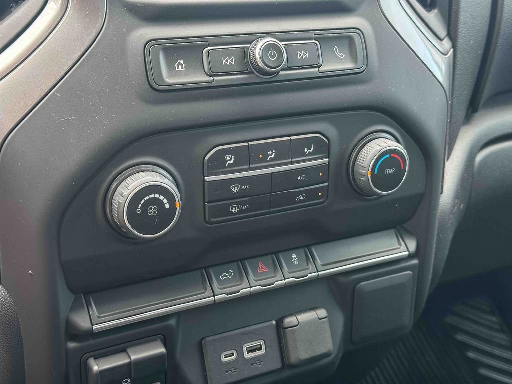Used 2022 NORTHSKY BLUE METALLIC Chevrolet Custom image 31