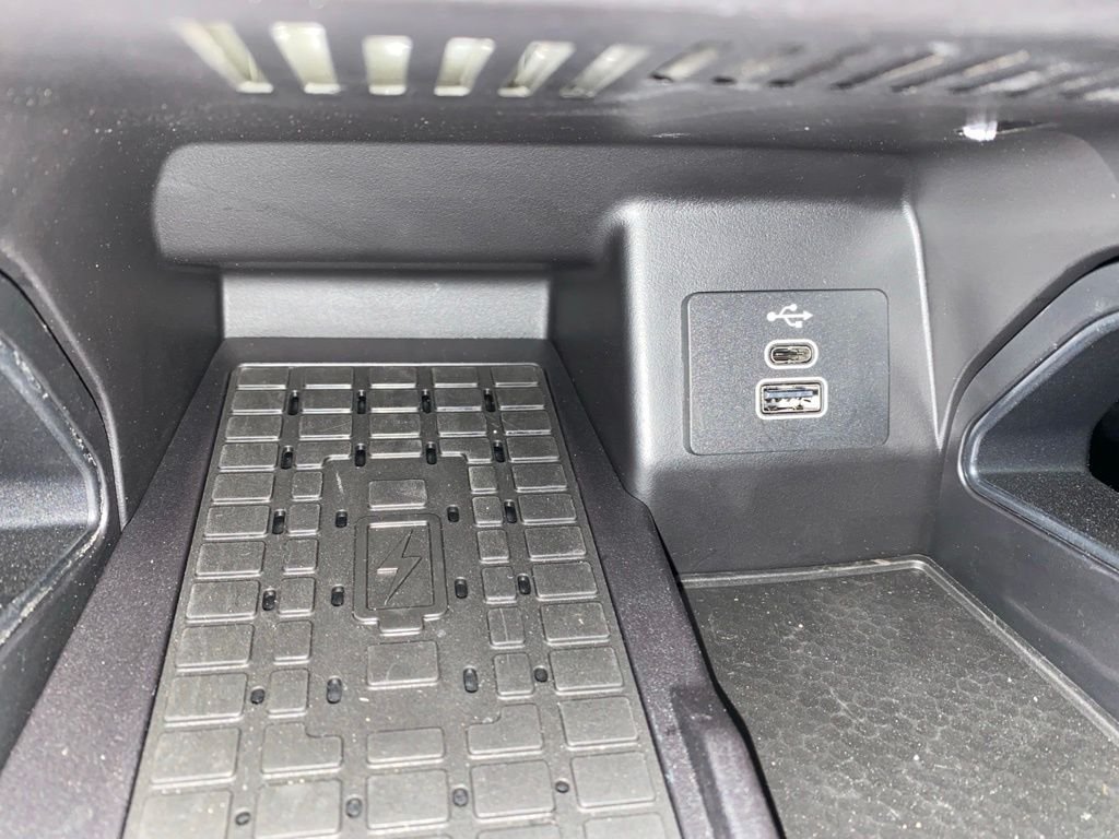 Used 2025 White Ford Raptor image 5