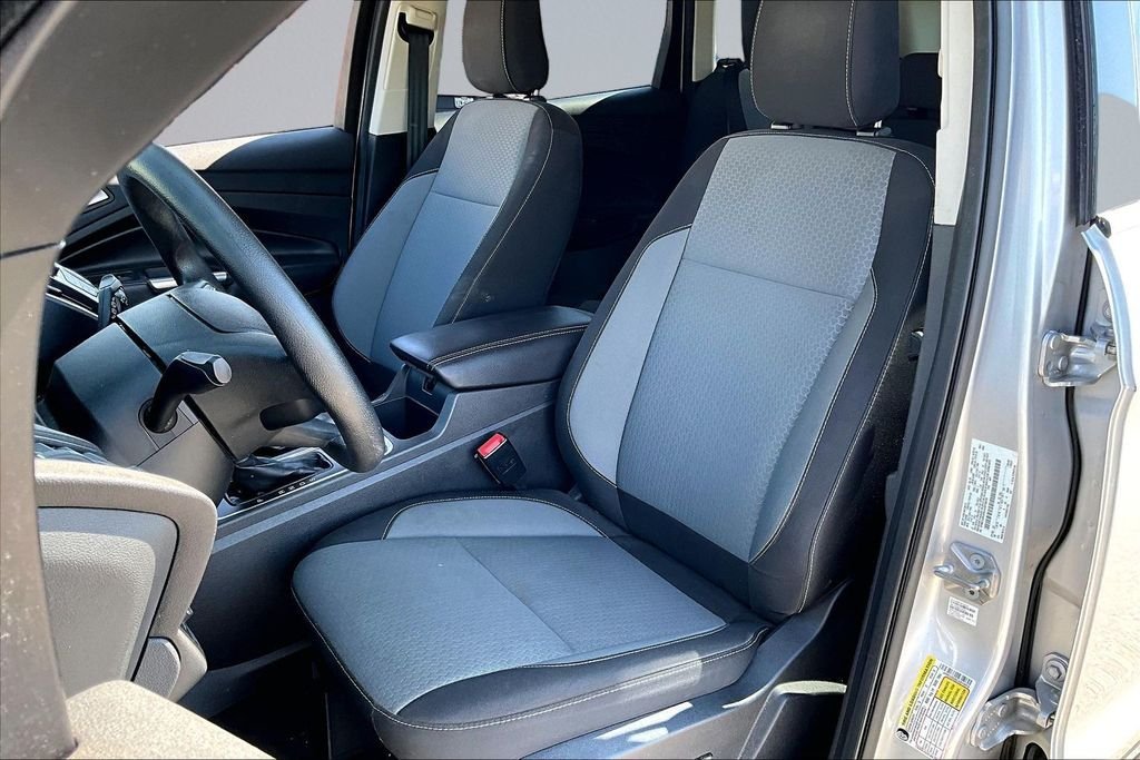 Used 2018 Silver Ford SE image 22
