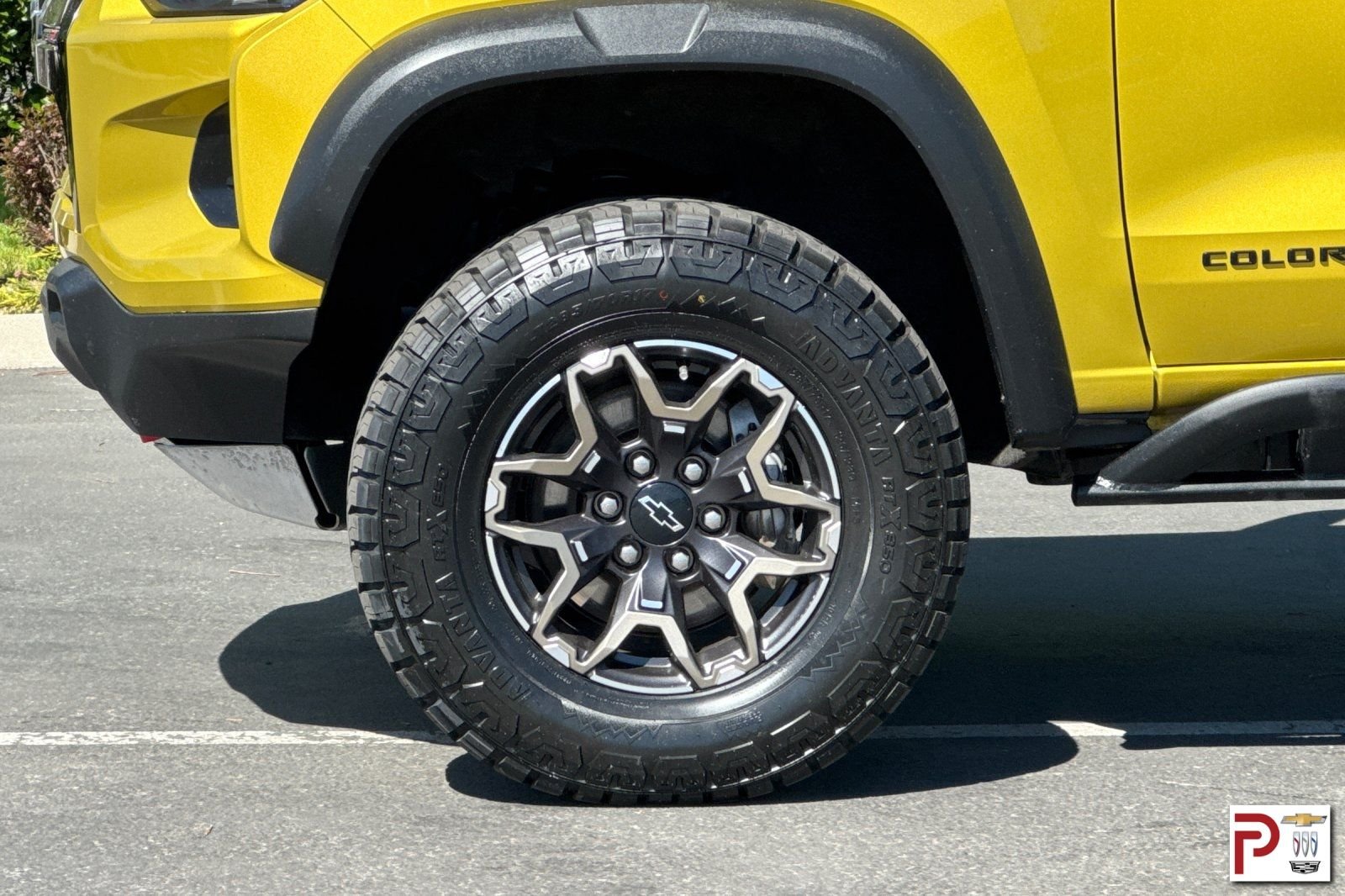 Used 2023 Yellow Chevrolet ZR2 image 32
