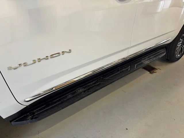 New 2026 Summit White GMC Elevation image 19