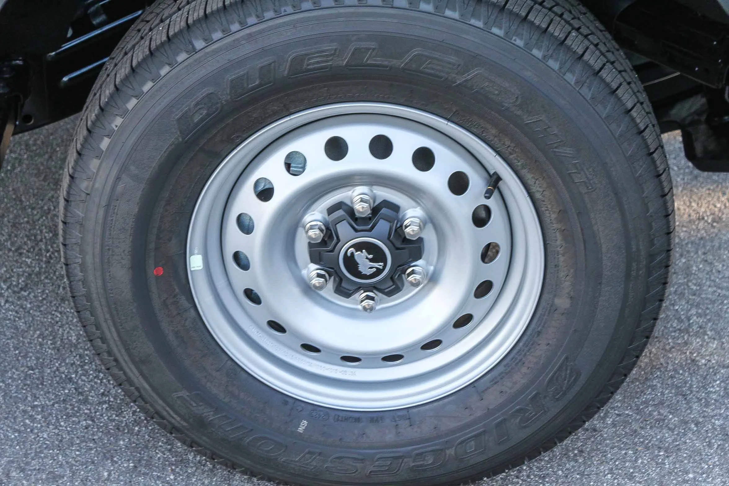 New 2025 Azure Gray Metallic Tri-Coat Ford Base image 12