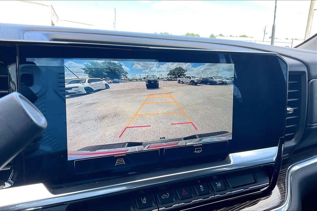 Used 2024 Summit White GMC SLE image 13
