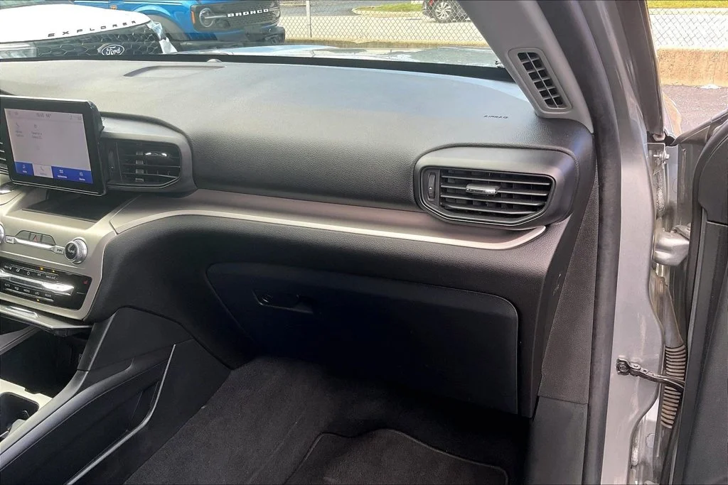 Certified Used 2023 Silver Metallic Ford XLT image 15