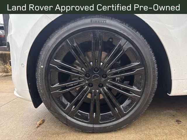 Certified Used 2026 Fuji White Land Rover Dynamic SE image 16