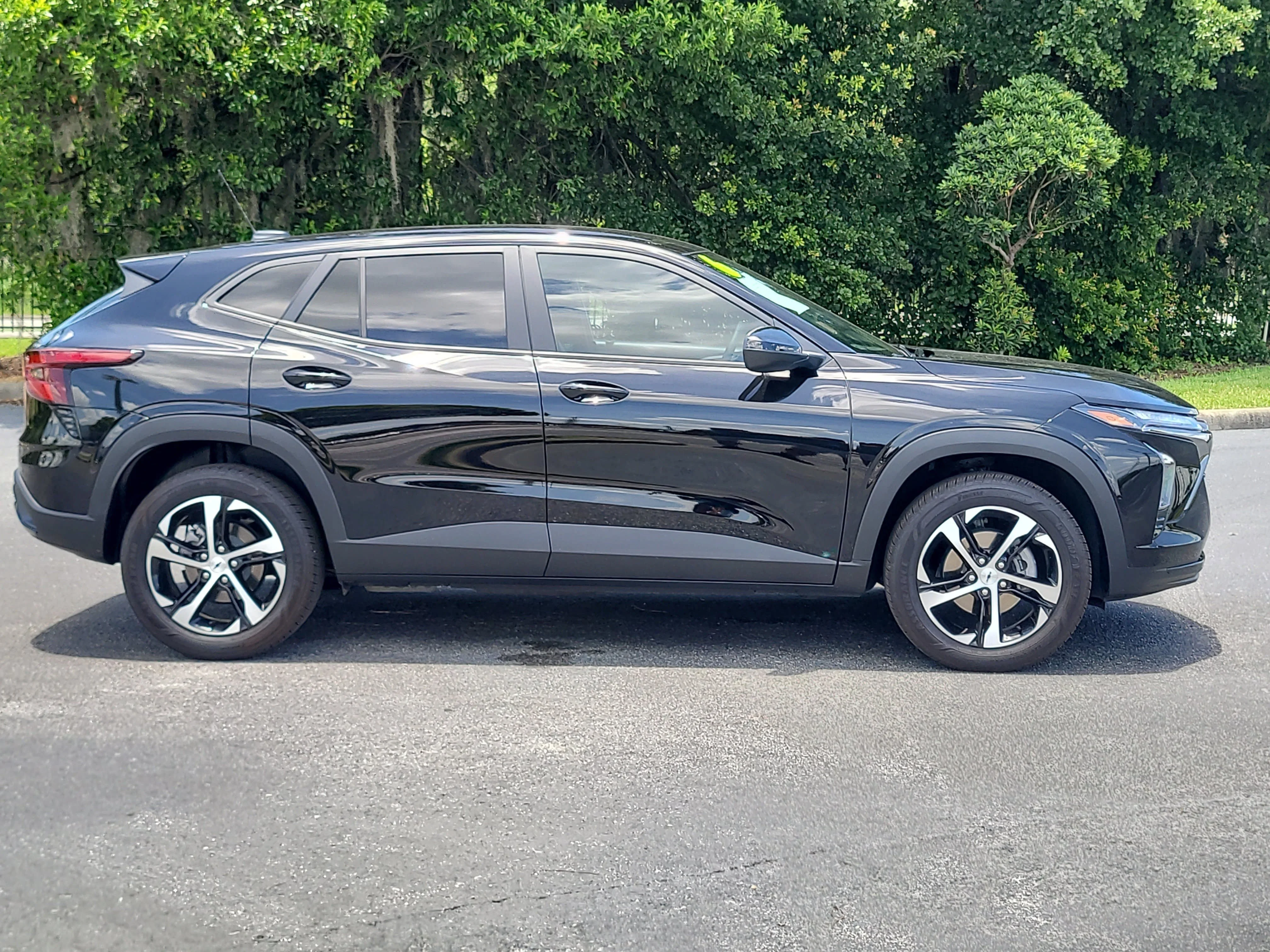 Used 2026 Mosaic Black Metallic Chevrolet 1RS image 7
