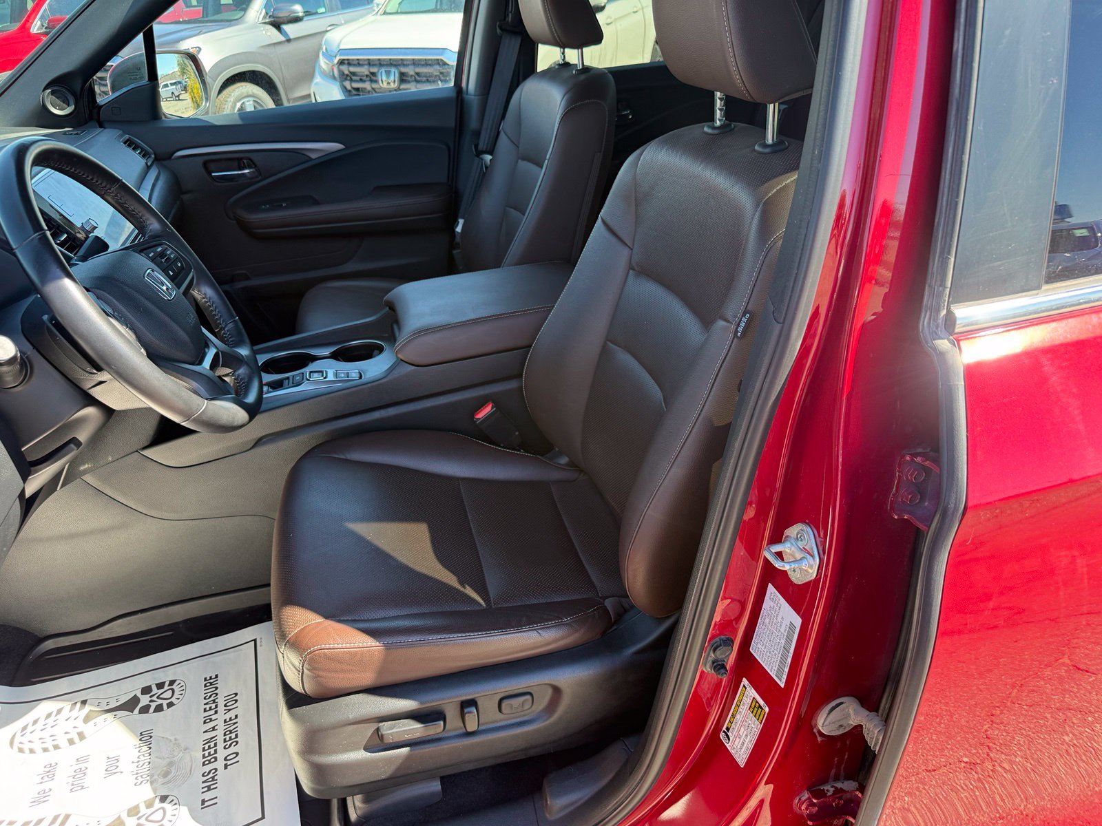 Used 2024 Radiant Red Metallic II Honda AWD RTL image 33