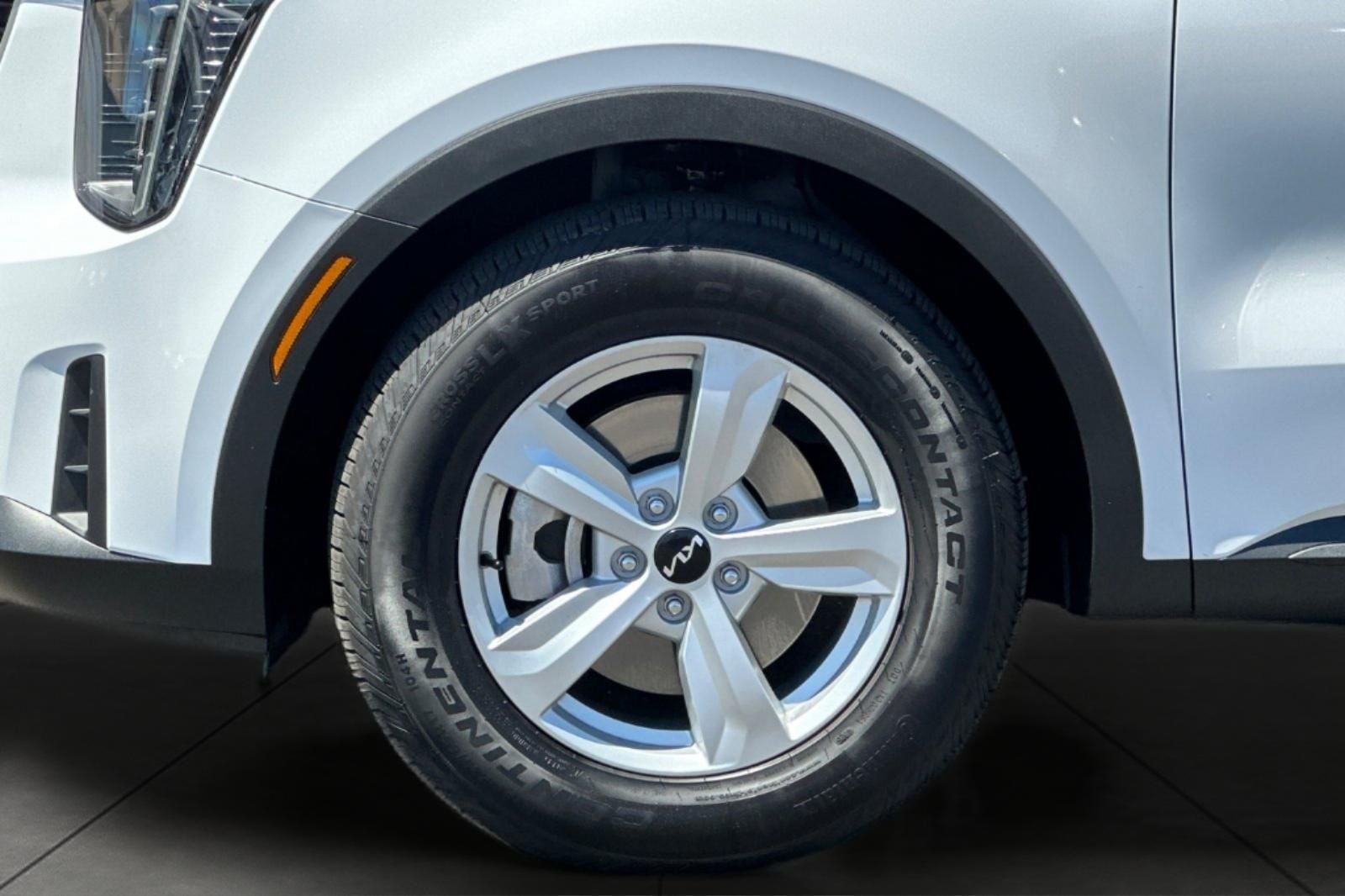 Used 2026 White Kia LX image 31