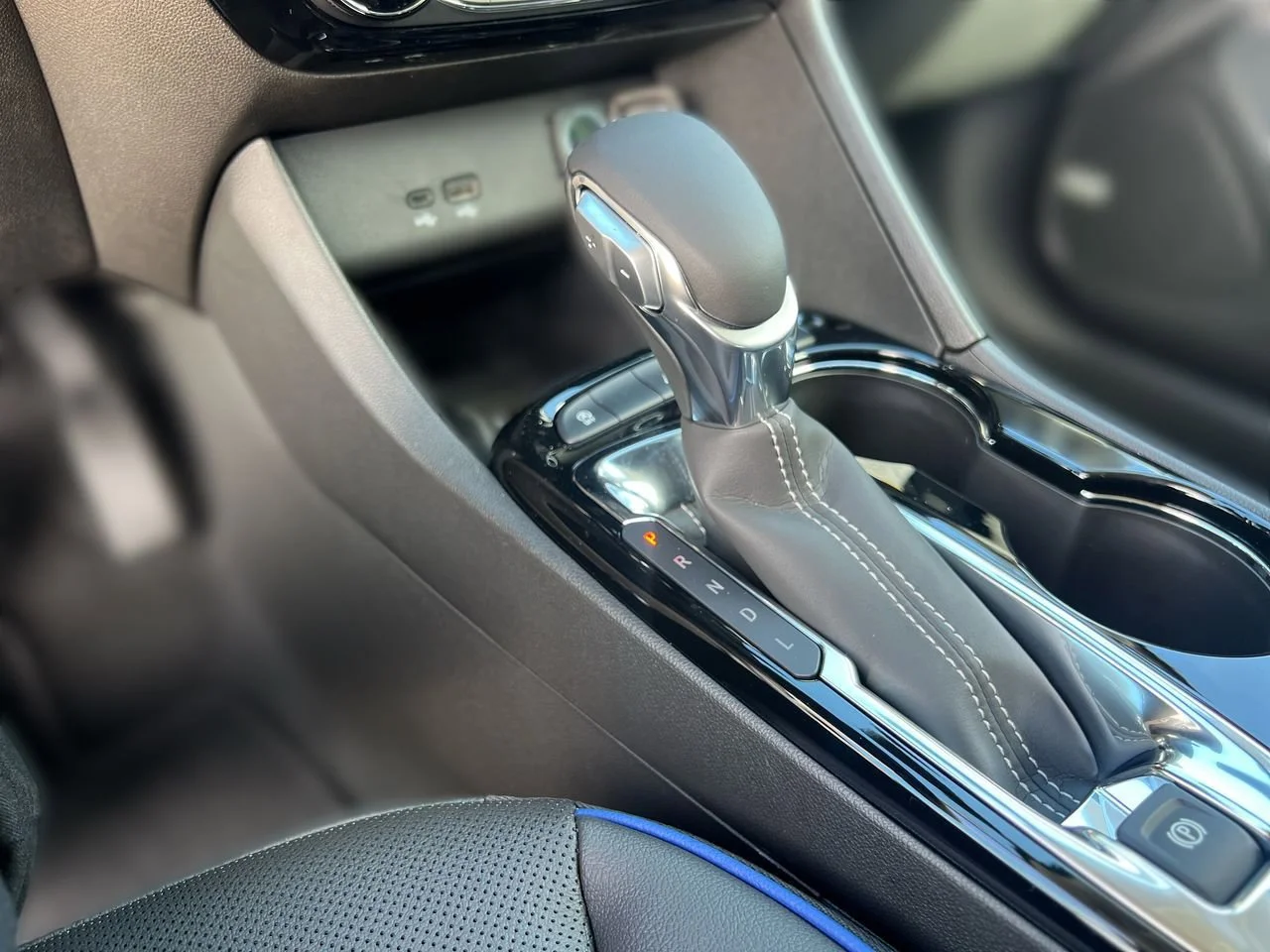 Used 2026 Summit White Buick Sport Touring image 14