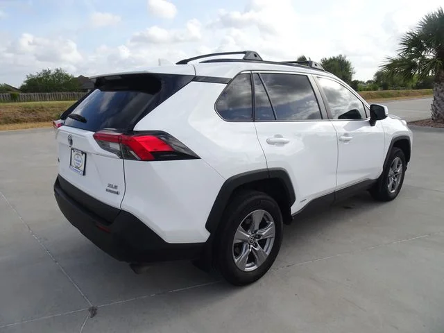 Used 2024 Ice Toyota XLE image 4