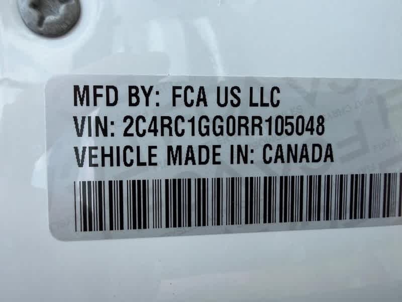 Used 2024 Bright White Clearcoat Chrysler Limited image 27