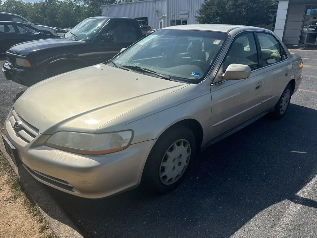Used 2001 Honda Accord LX with VIN JHMCG66521C002667 for sale in Harrisonburg, VA