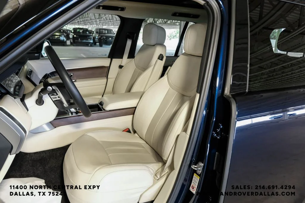 Certified Used 2023 Portofino Blue Metallic Land Rover SE image 31