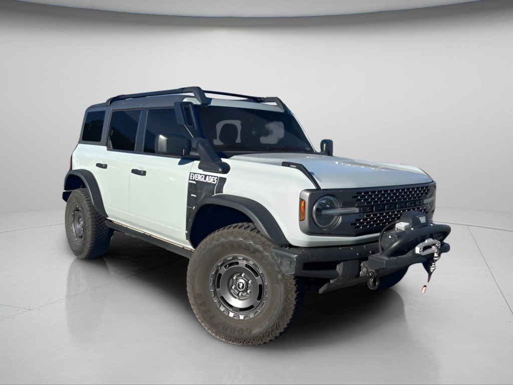 Used 2023 Cactus Gray Ford Everglades image 2