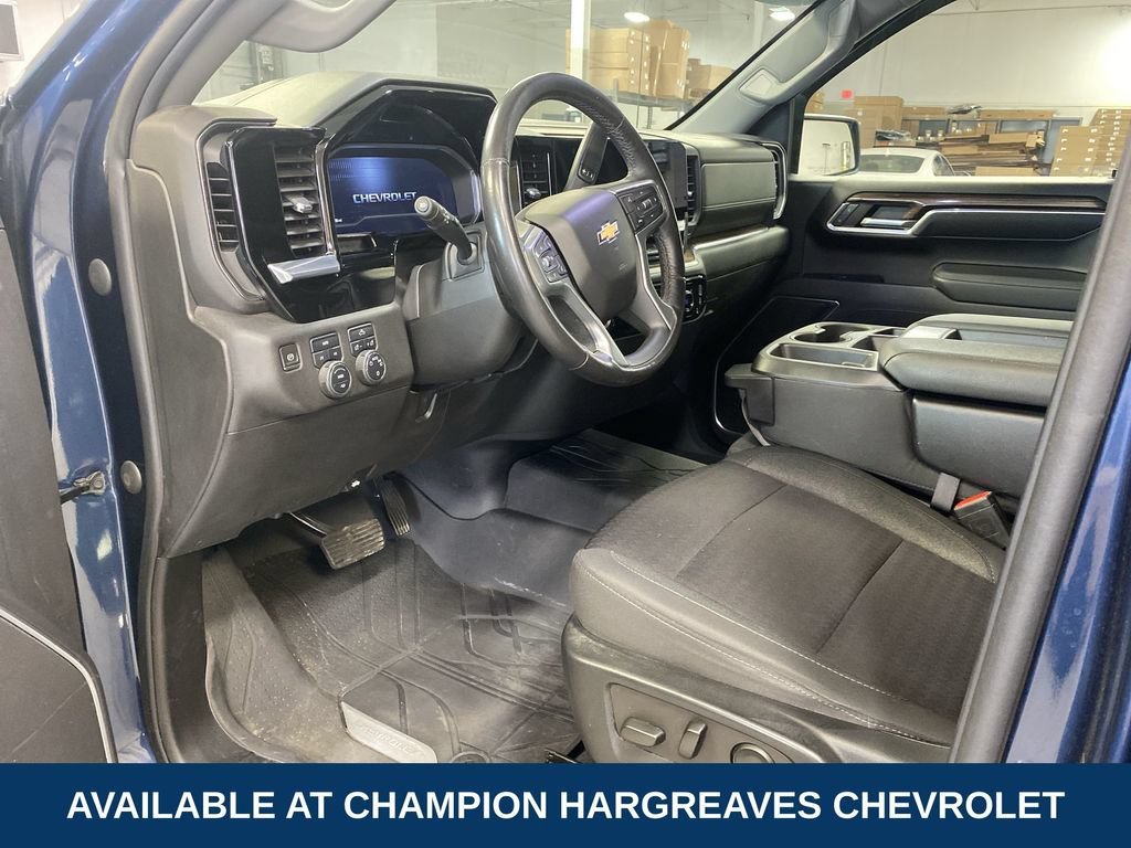 2022 Chevrolet Silverado 1500 LT - Photo 13