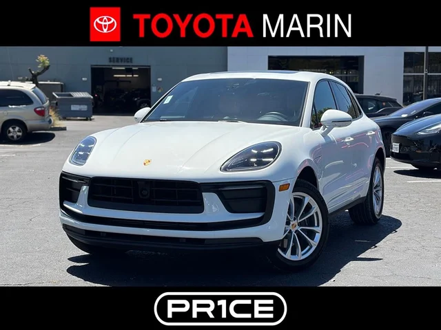 2023 Porsche Macan Base