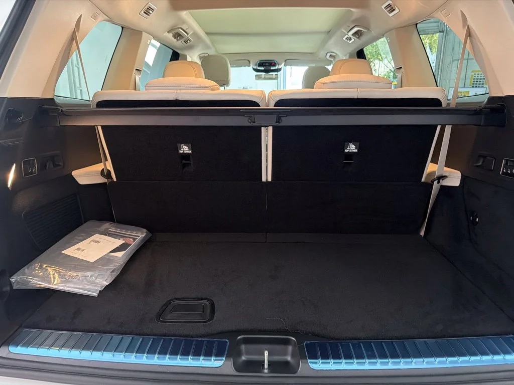 New 2027 White Mercedes-Benz GLS 450 image 27