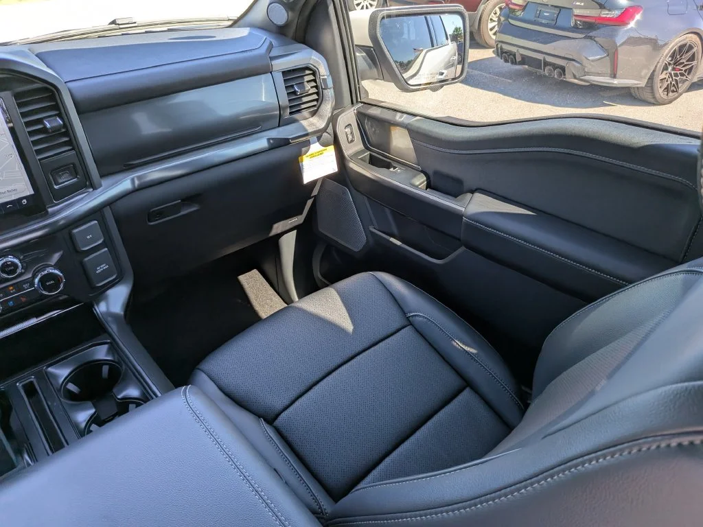 New 2026 Star White Metallic Tri-Coat Ford Lariat® image 15