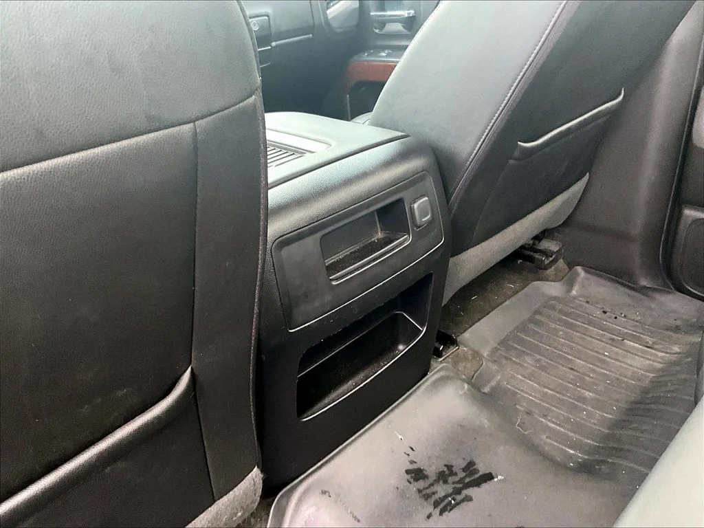 Used 2017 Red GMC SLT image 32