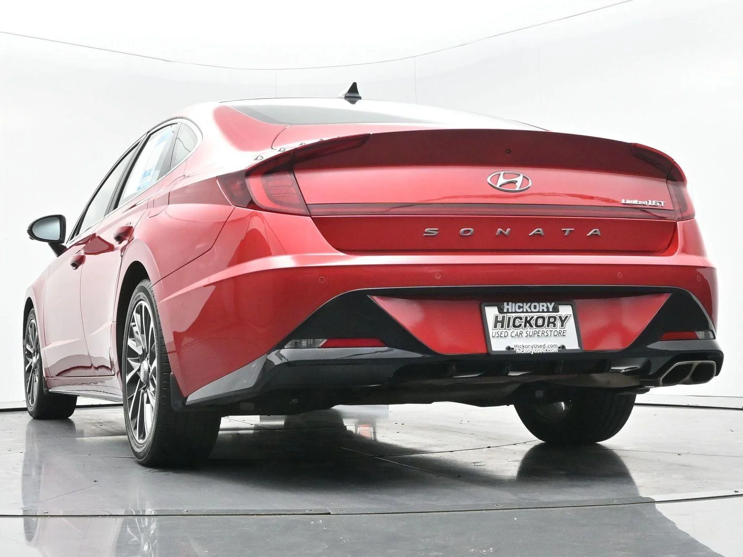 Used 2021 Calypso Red Hyundai Limited image 53