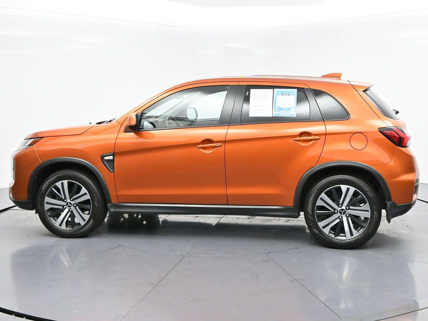 Used 2024 Sunshine Orange Metallic Mitsubishi ES image 4