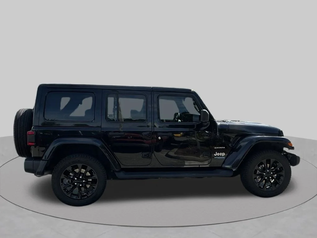 Used 2021 Black Jeep Unlimited Sahara 4xe image 13