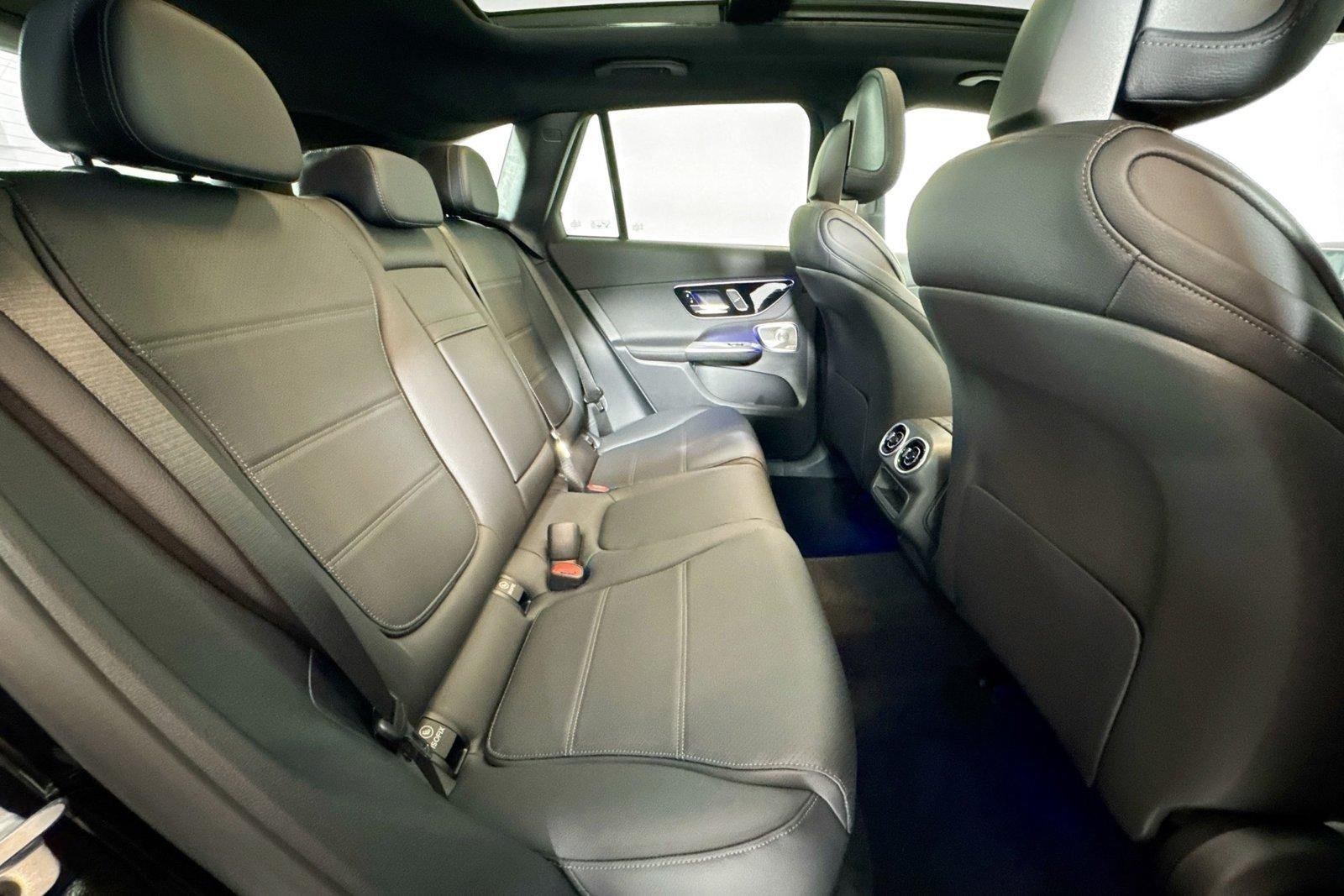 New 2026 Obsidian Black Metallic Mercedes-Benz GLC 300 image 25
