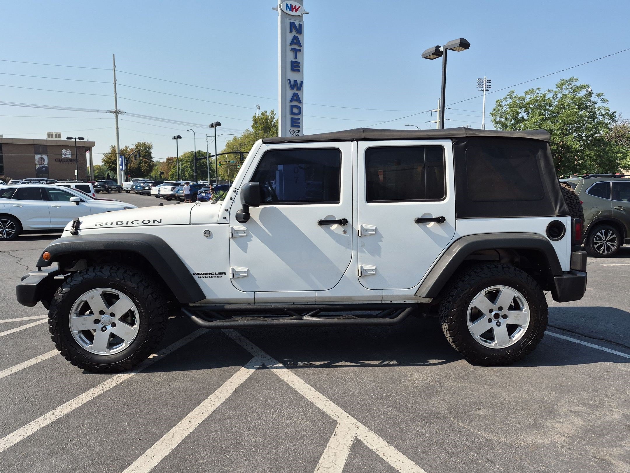 Used 2016 Bright White Clearcoat Jeep Rubicon image 7
