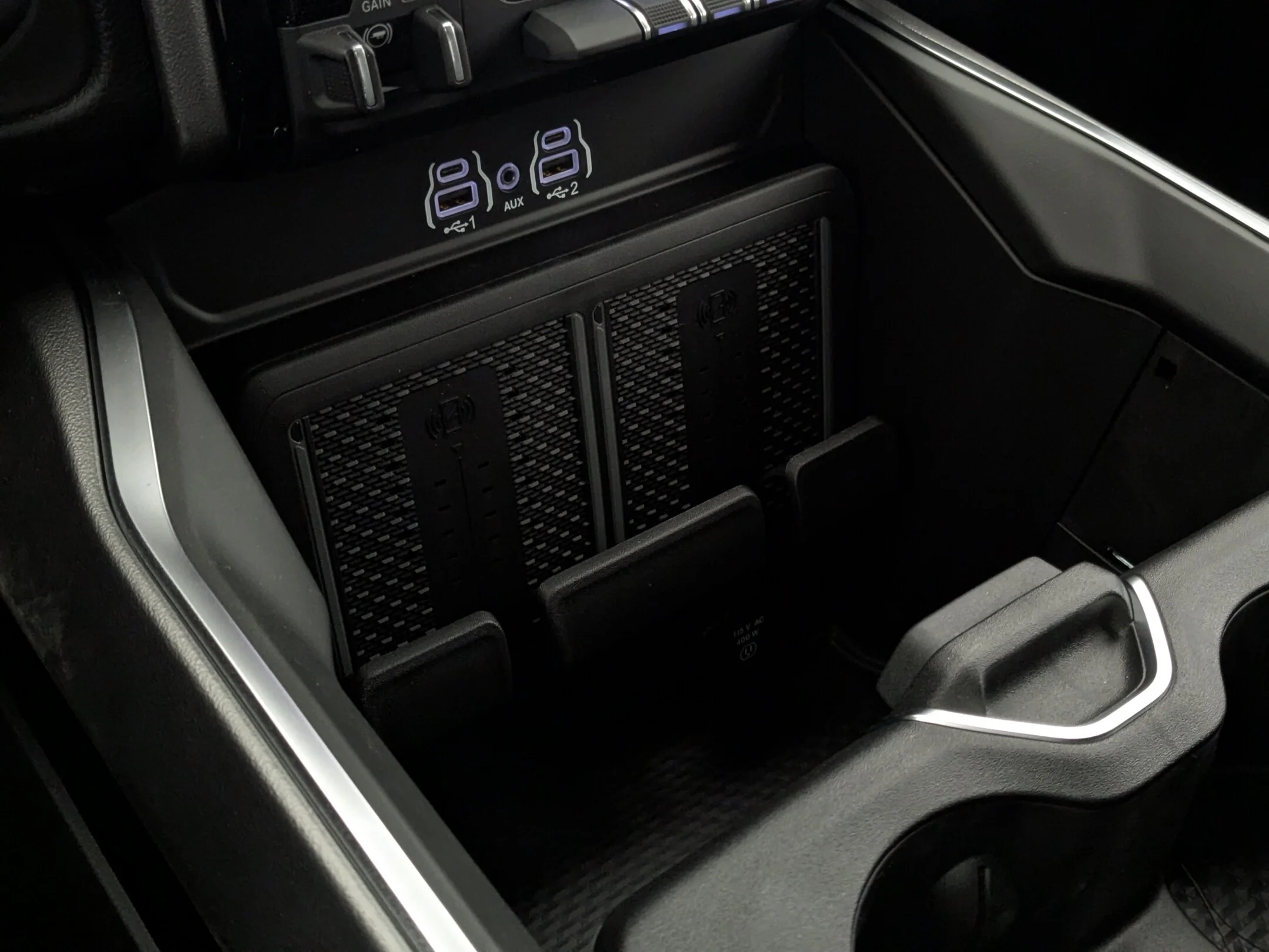 New 2026 Blue RAM Big Horn - - Level 2 Plus Grp - Sport Appearance Pkg - 5th Wheel/Gooseneck Prep - NAV & More! image 21