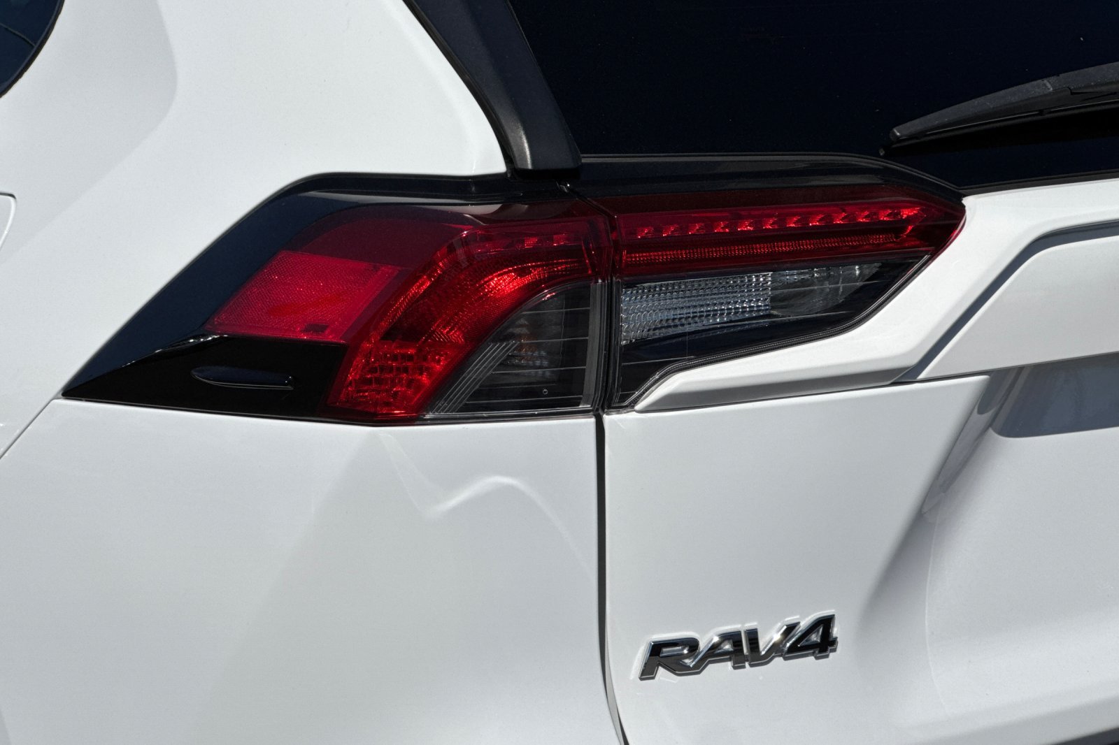Certified Used 2019 White Toyota XLE image 36