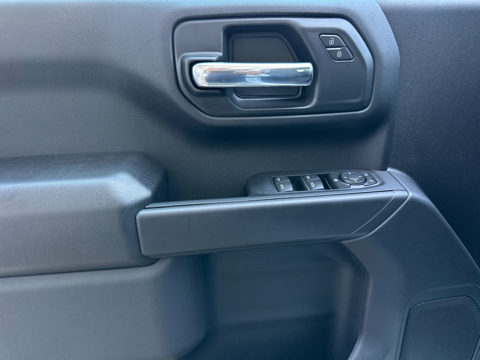 2026 Chevrolet Silverado 1500 Custom Trail Boss - Photo 11