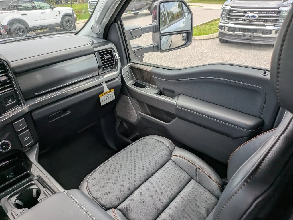 New 2026 Glacier Gray Metallic Tri-Coat Ford F-250® Lariat® image 16