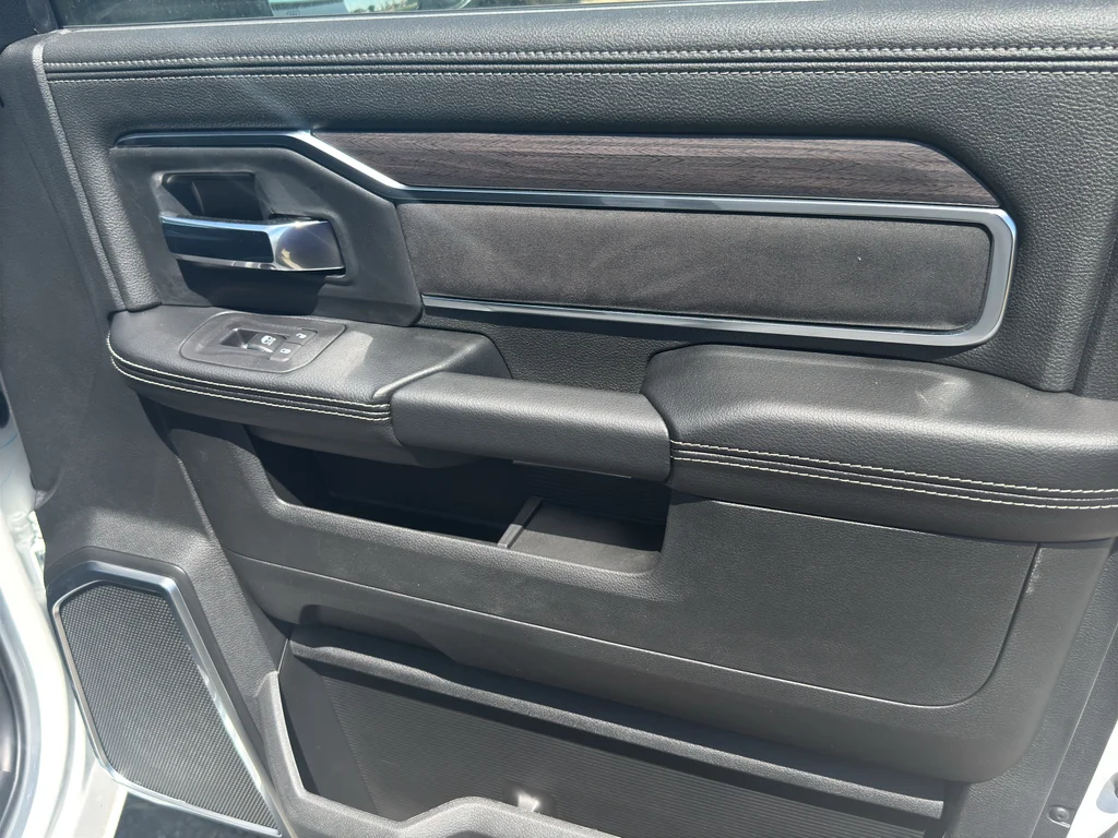 New 2026 Bright White Clear-Coat Exterior Paint RAM Laramie image 9