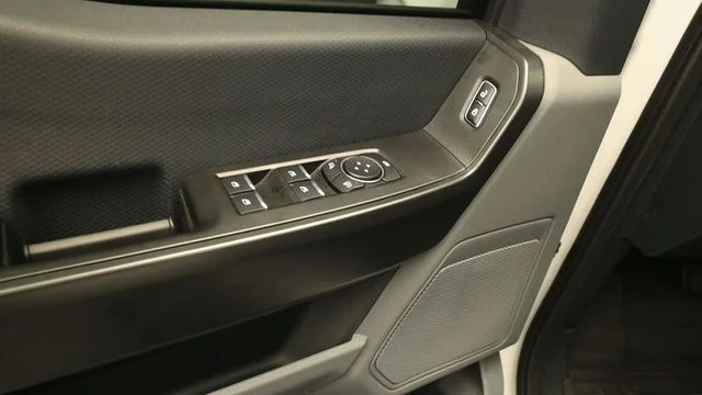 Used 2025 Oxford White Ford XL image 13