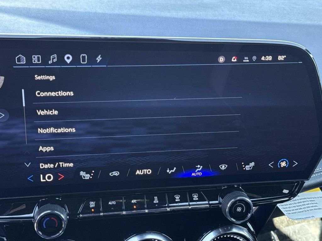 2024 Chevrolet Blazer EV LT - Photo 12