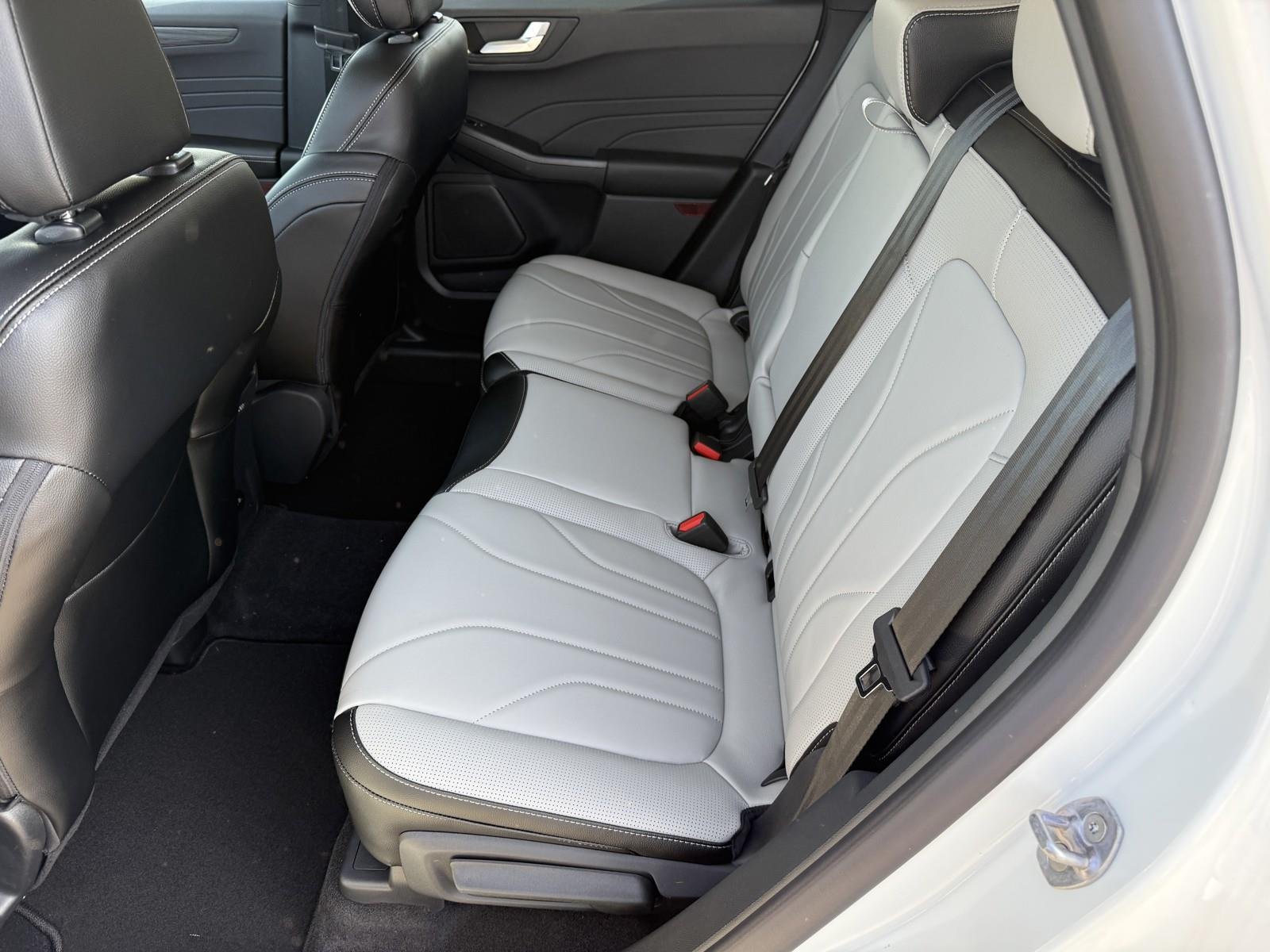 2025 Ford Escape Plug-in hybrid PHEV - Photo 11