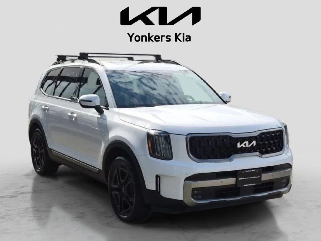 Used 2023 White Kia SX-Prestige X-Line image 3