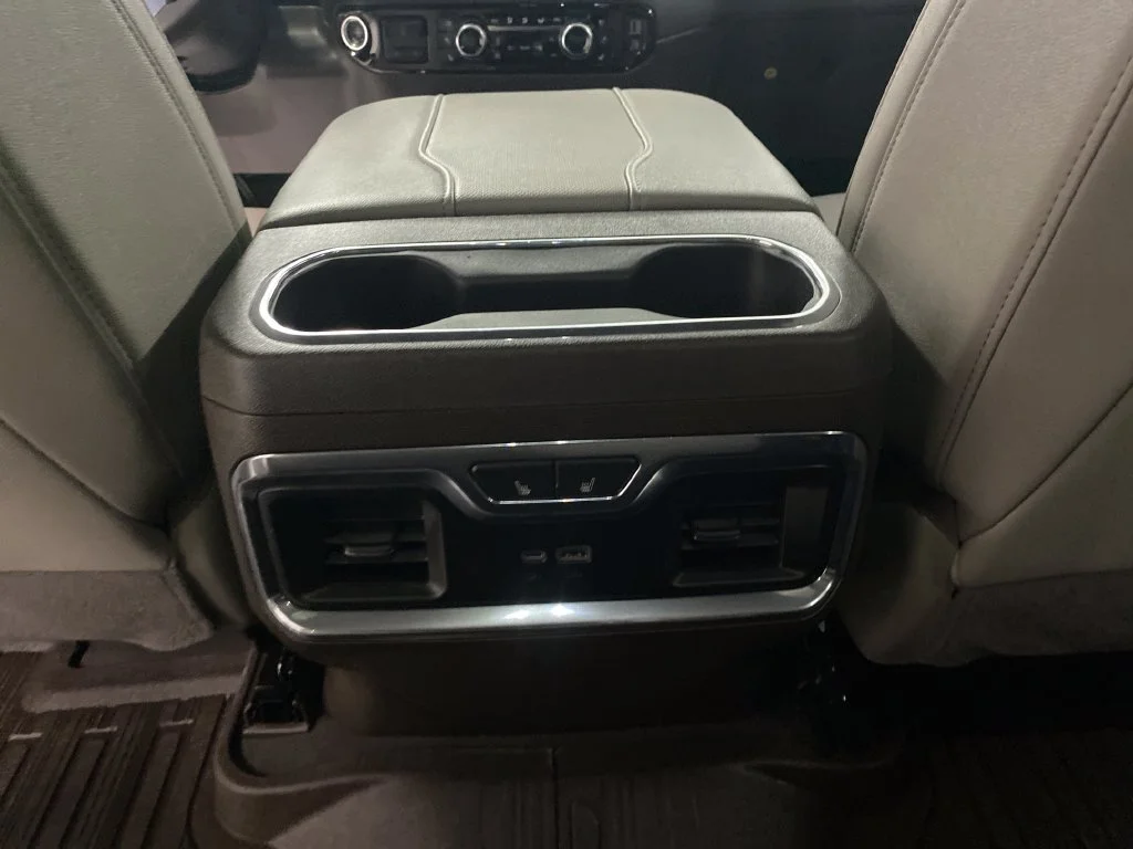Used 2024 Silver GMC SLT image 17