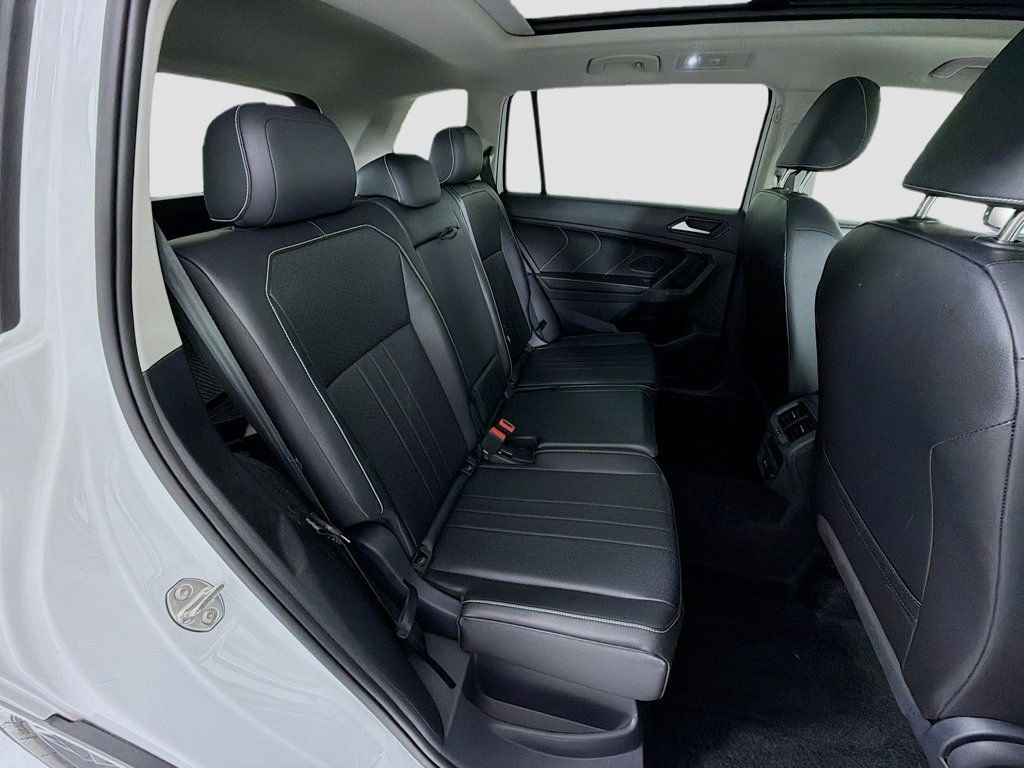 Used 2024 Pure White Volkswagen 2.0T SE 4MOTION image 27